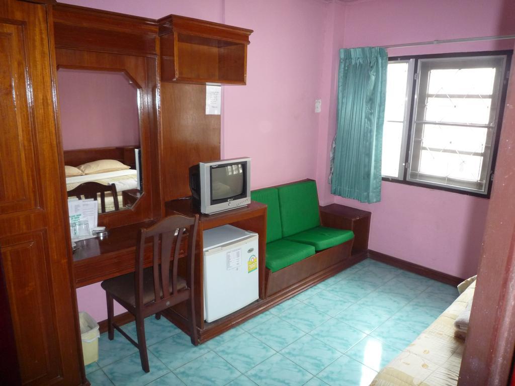 Marina Inn Патая Стая снимка