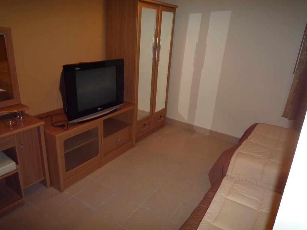 Marina Inn Патая Стая снимка