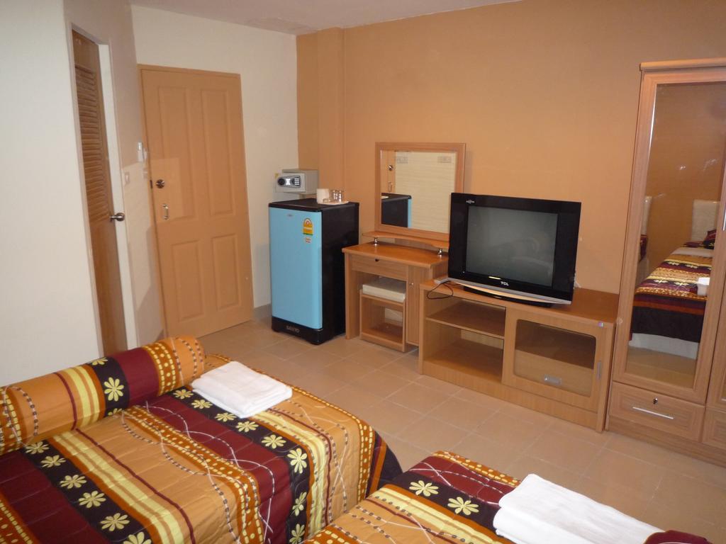Marina Inn Патая Стая снимка